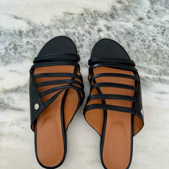 STAUD FLAT LEATHER SANDAL - Picture 2 of 5